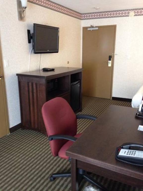 Ramada By Wyndham Abbotsford Hotel Kültér fotó