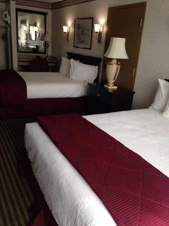 Ramada By Wyndham Abbotsford Hotel Kültér fotó